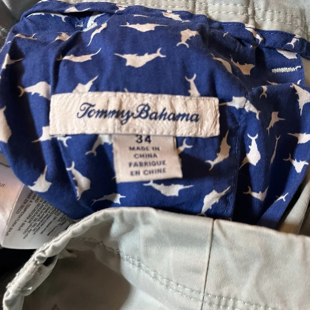 Tommy Bahama Shorts Mens 34 9.5